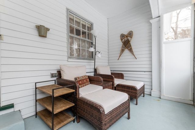 107 Day St, Newton, MA 02466