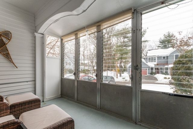 107 Day St, Newton, MA 02466