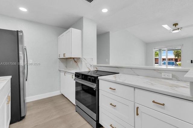 139 NW 12th Avenue, Delray Beach, FL 33444