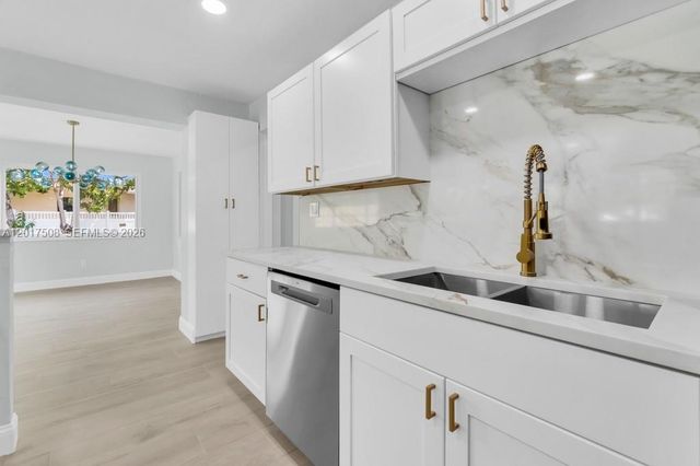 139 NW 12th Avenue, Delray Beach, FL 33444