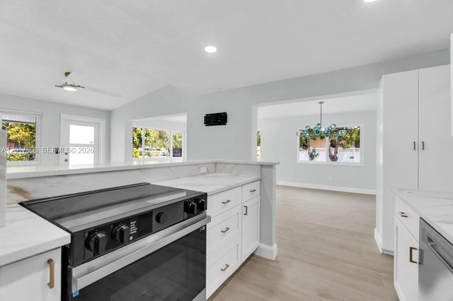 139 NW 12th Avenue, Delray Beach, FL 33444