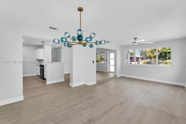 139 NW 12th Avenue, Delray Beach, FL 33444