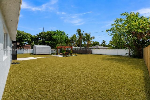 139 NW 12th Avenue, Delray Beach, FL 33444
