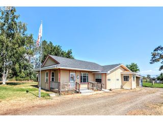 62077 EVERGREEN Rd, La Grande, OR 97850