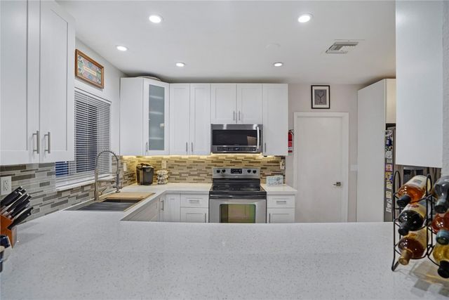 954 NE 26th Avenue, Pompano Beach, FL 33062