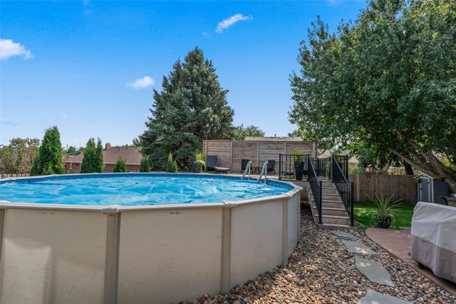 2409 N 7th Avenue E, Newton, IA 50208