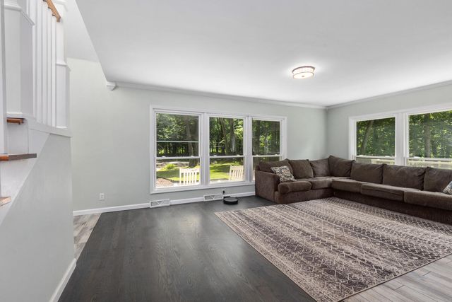 10592 W M Avenue, Kalamazoo, MI 49009