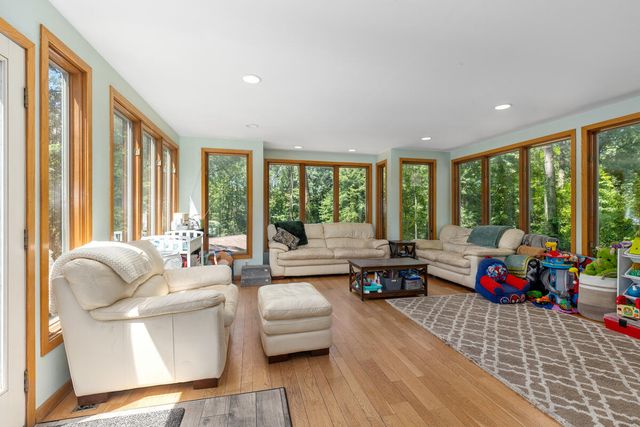 10592 W M Avenue, Kalamazoo, MI 49009