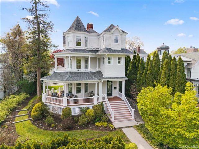 118 Park Avenue, Larchmont, NY 10538