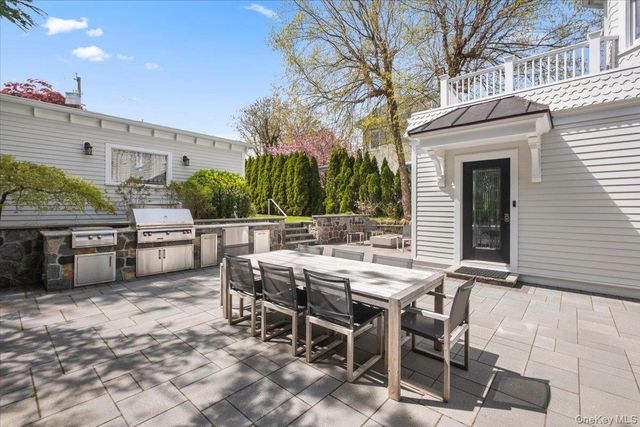 118 Park Avenue, Larchmont, NY 10538