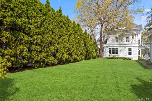 118 Park Avenue, Larchmont, NY 10538