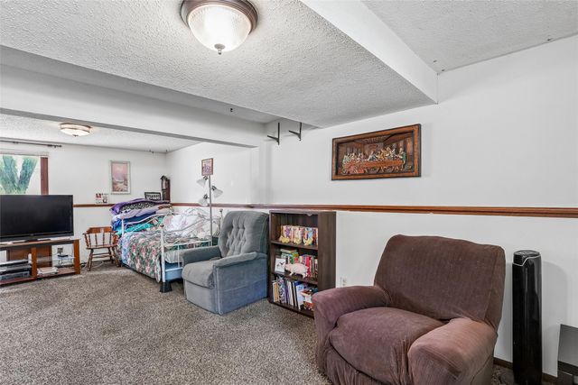 1837 King Avenue, Des Moines, IA 50320