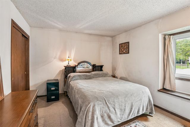 1837 King Avenue, Des Moines, IA 50320