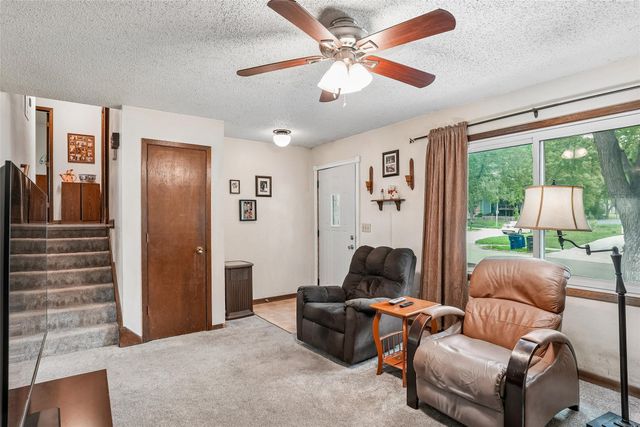 1837 King Avenue, Des Moines, IA 50320