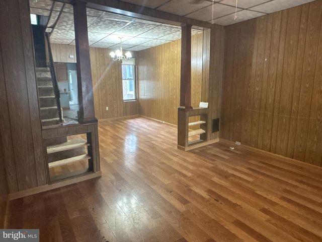 1110 E 11TH ST, Crum Lynne, PA 19022