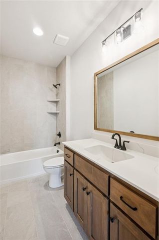 2153 Black Walnut Drive, Liberty, MO 64068