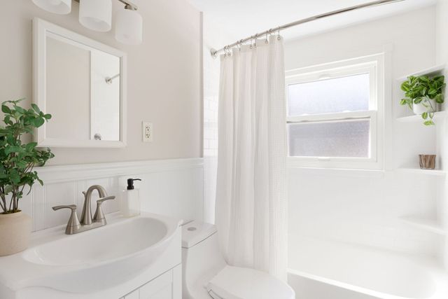 36 Roberts Drive 36, Bedford, MA 01730