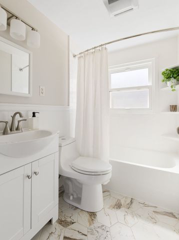 36 Roberts Drive 36, Bedford, MA 01730
