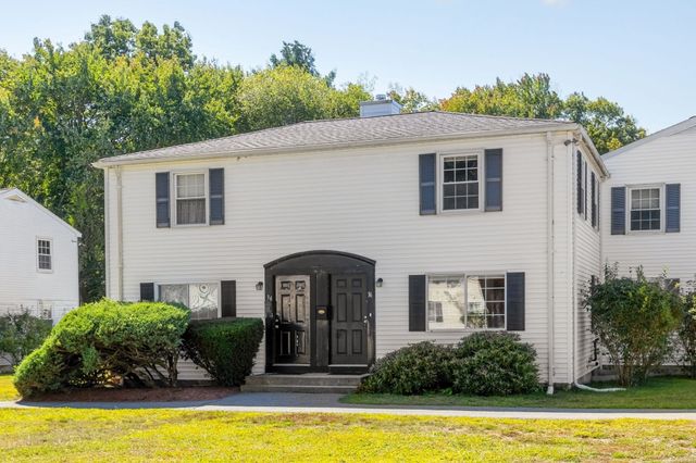 36 Roberts Drive 36, Bedford, MA 01730