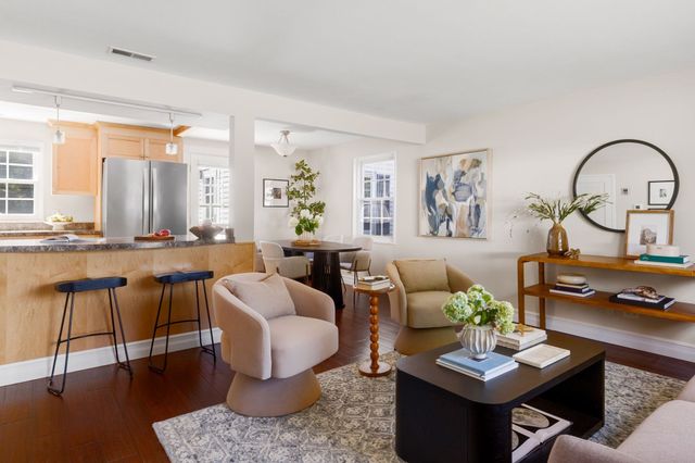 36 Roberts Drive 36, Bedford, MA 01730