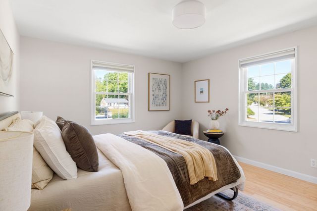 36 Roberts Drive 36, Bedford, MA 01730