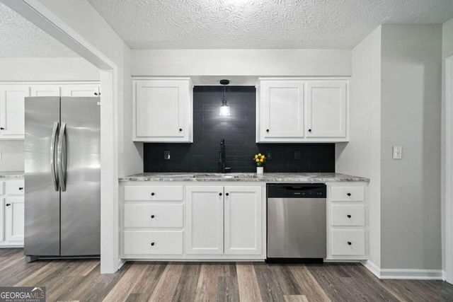 115 Dixie Lane, Ball Ground, GA 30107