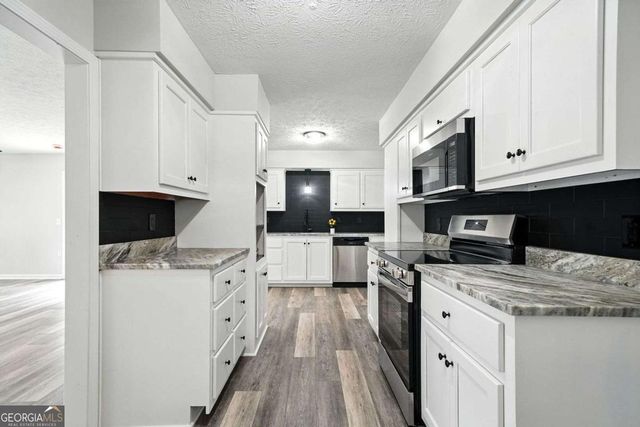 115 Dixie Lane, Ball Ground, GA 30107