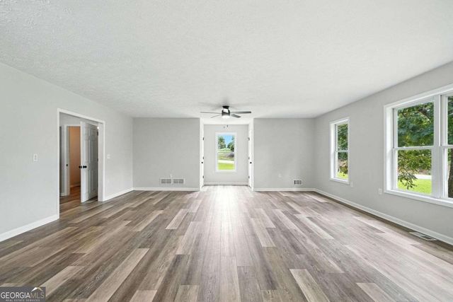 115 Dixie Lane, Ball Ground, GA 30107