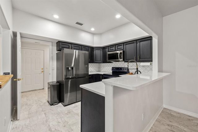902 WOODBRIDGE COURT, Safety Harbor, FL 34695