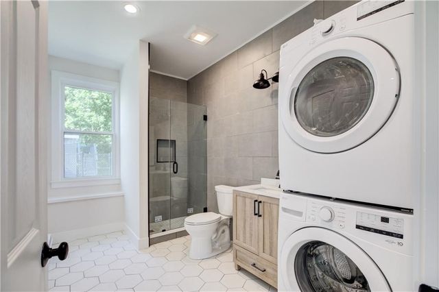 556 East Main Road Road, Middletown, RI 02842