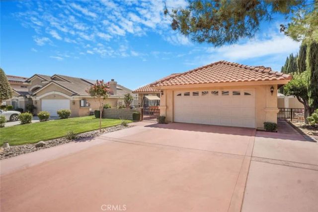 17755 Rancho Bonita Road, Victorville, CA 92395