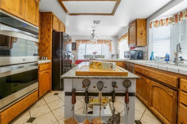 17755 Rancho Bonita Road, Victorville, CA 92395