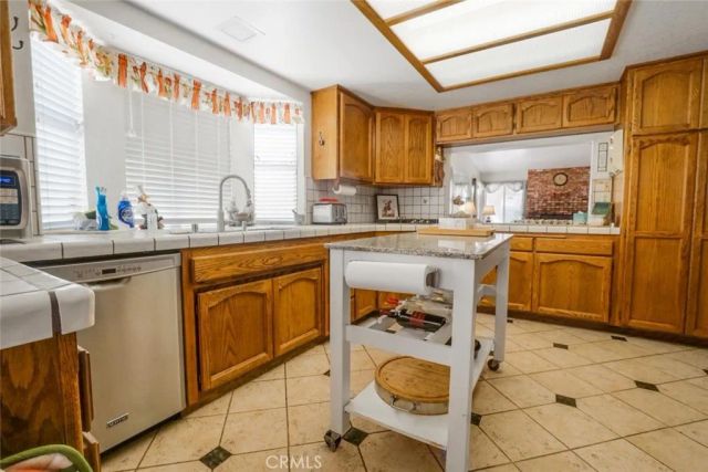 17755 Rancho Bonita Road, Victorville, CA 92395