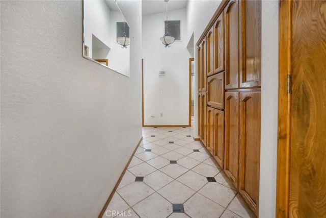 17755 Rancho Bonita Road, Victorville, CA 92395