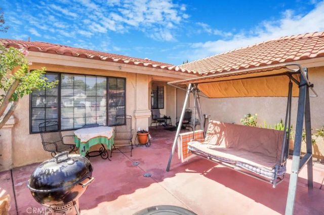 17755 Rancho Bonita Road, Victorville, CA 92395