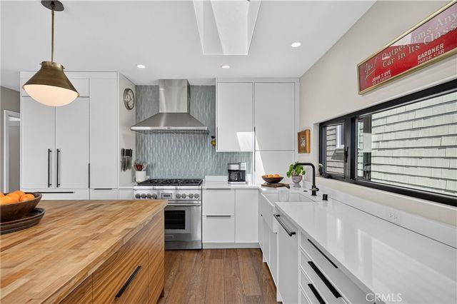 5725 E Ocean, Long Beach, CA 90803
