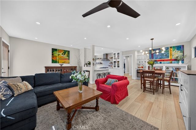 5725 E Ocean, Long Beach, CA 90803