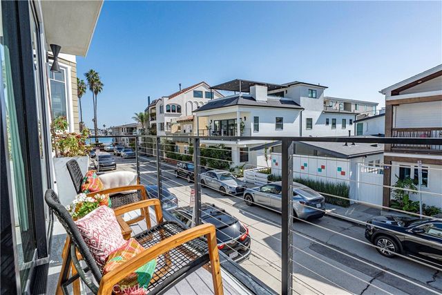 5725 E Ocean, Long Beach, CA 90803