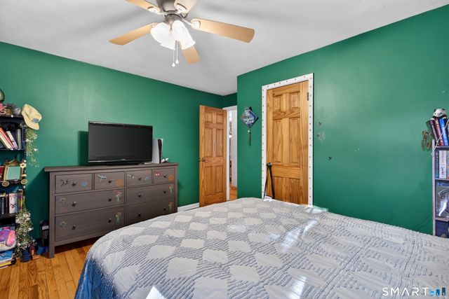 37 Dunbar Road, Milford, CT 06460