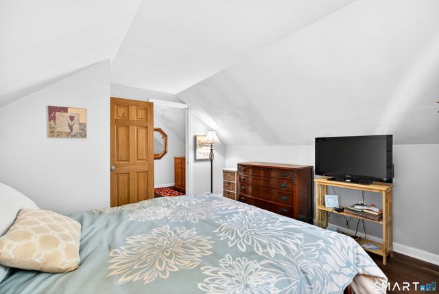 37 Dunbar Road, Milford, CT 06460