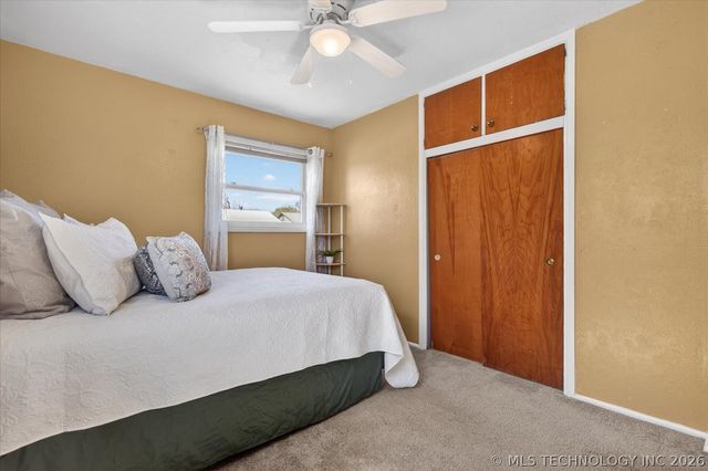 320 SE Greystone Avenue, Bartlesville, OK 74006