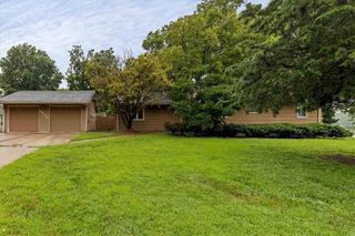 7900 Tennessee Avenue, Raytown, MO 64138