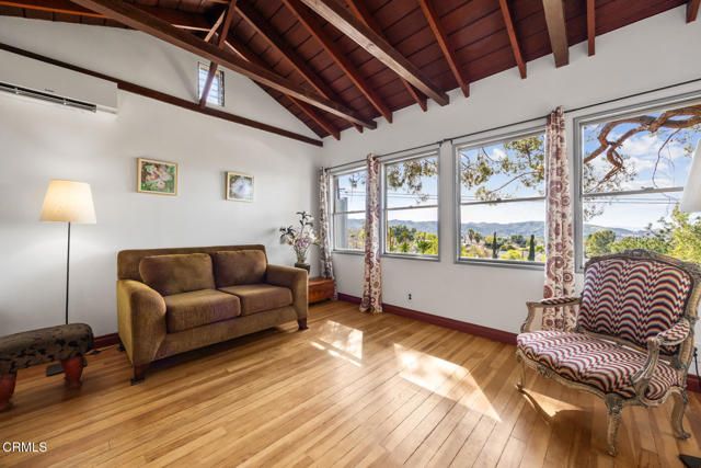 11060 Plainview Avenue, Los Angeles, CA 91042