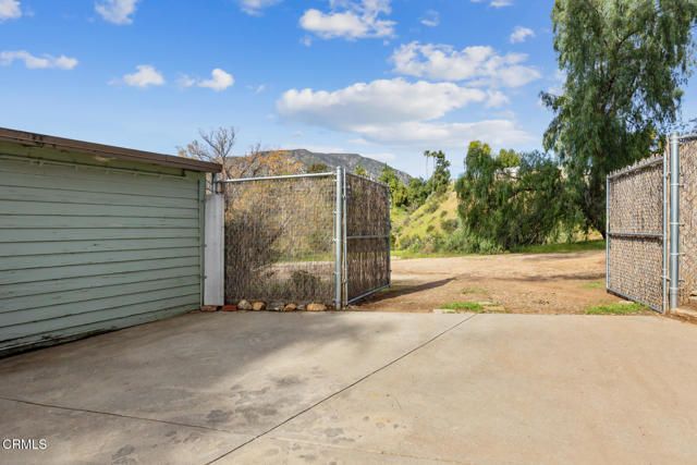 11060 Plainview Avenue, Los Angeles, CA 91042