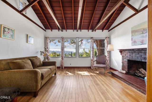 11060 Plainview Avenue, Los Angeles, CA 91042