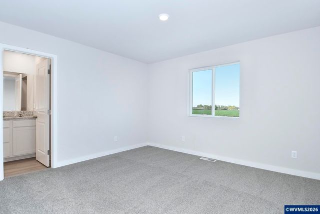 1171 Parkside Av, Woodburn, OR 97071