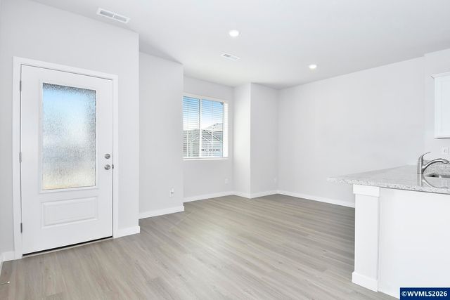 1171 Parkside Av, Woodburn, OR 97071