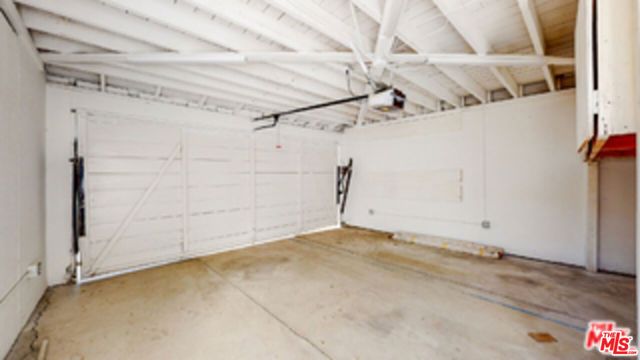 2059 W 83rd Street, Los Angeles, CA 90047