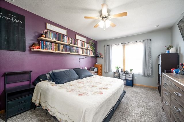 1675 9th Street NW, Cedar Rapids, IA 52405