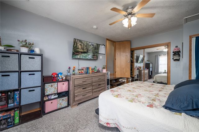 1675 9th Street NW, Cedar Rapids, IA 52405
